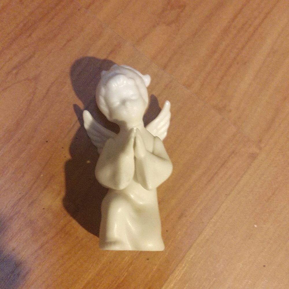 CR VINTAGE PORCELAIN BISQUE Angel Adoring & Adorable
